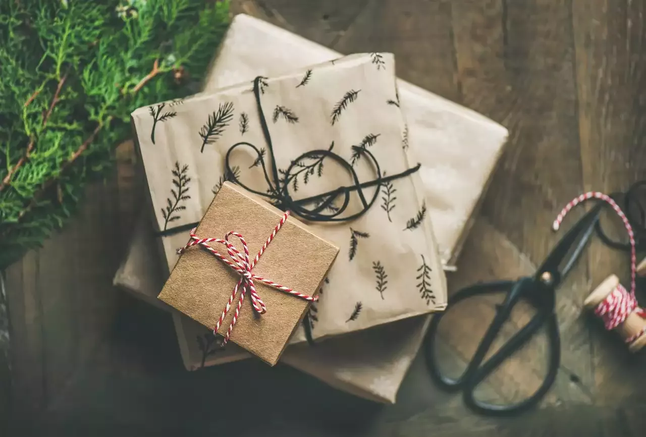 7 Tips for Budget-Friendly Christmas Shopping